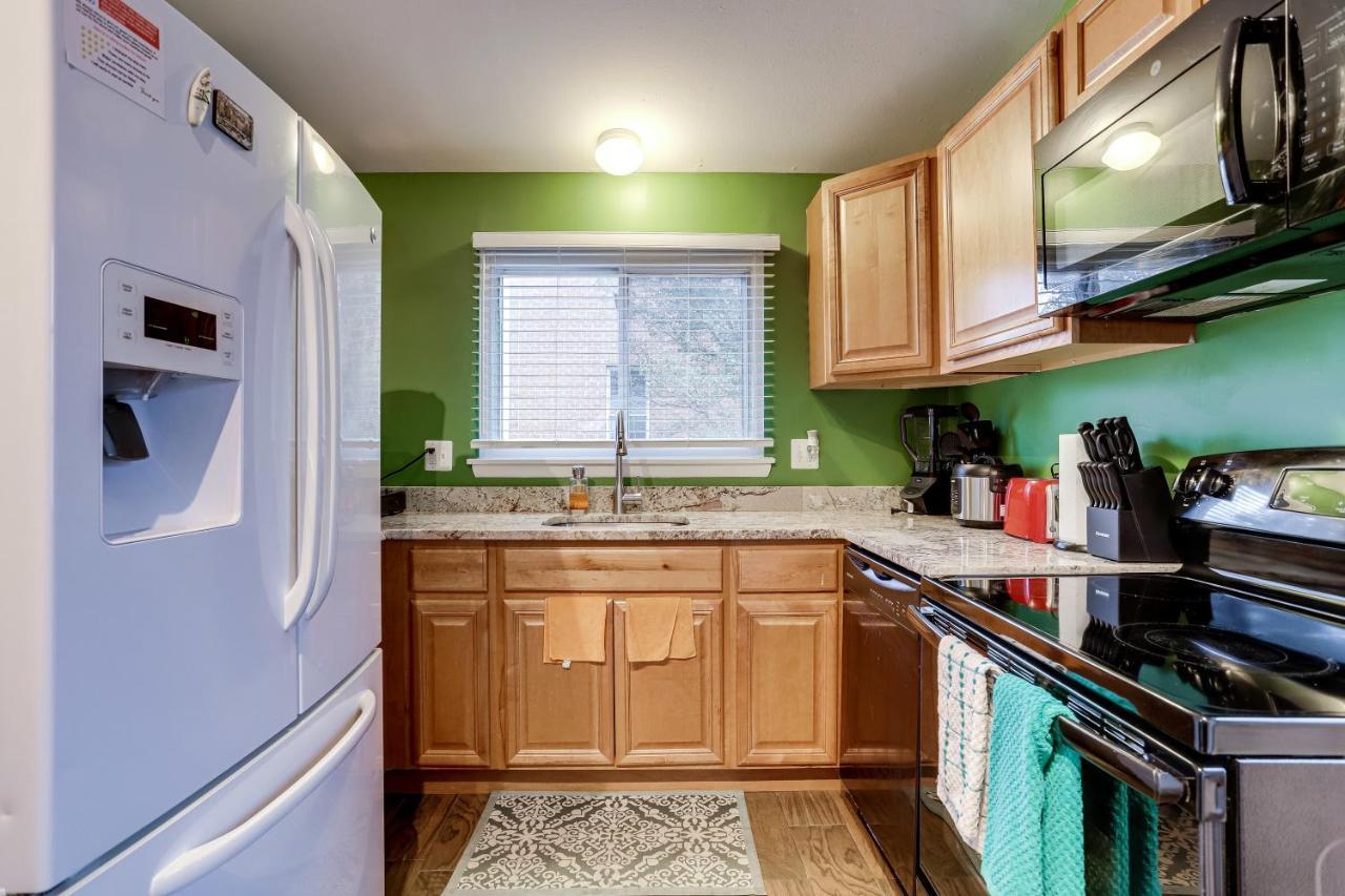 Escape To Our Cozy 3 Bed Rm 2 Bath Unit In Alexandria Va Villa Buitenkant foto