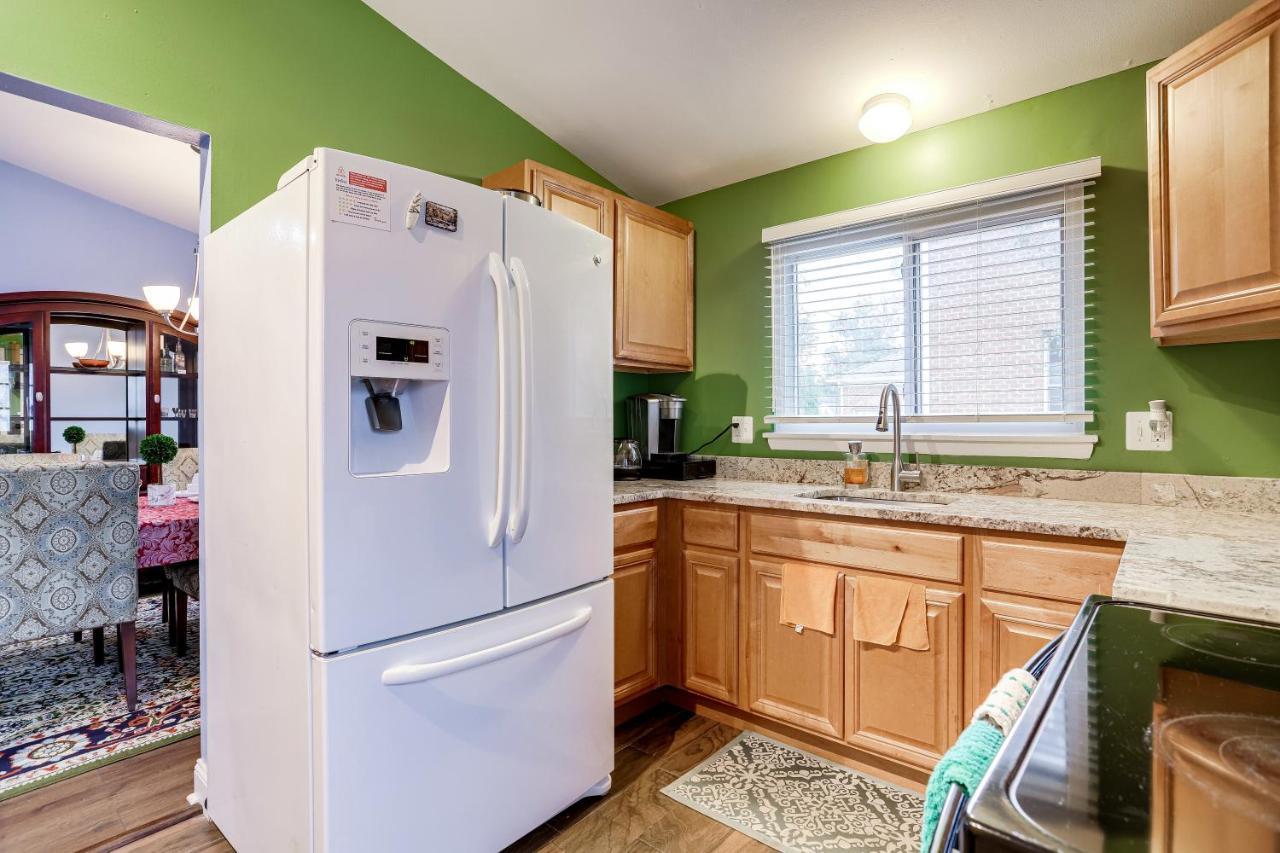 Escape To Our Cozy 3 Bed Rm 2 Bath Unit In Alexandria Va Villa Buitenkant foto
